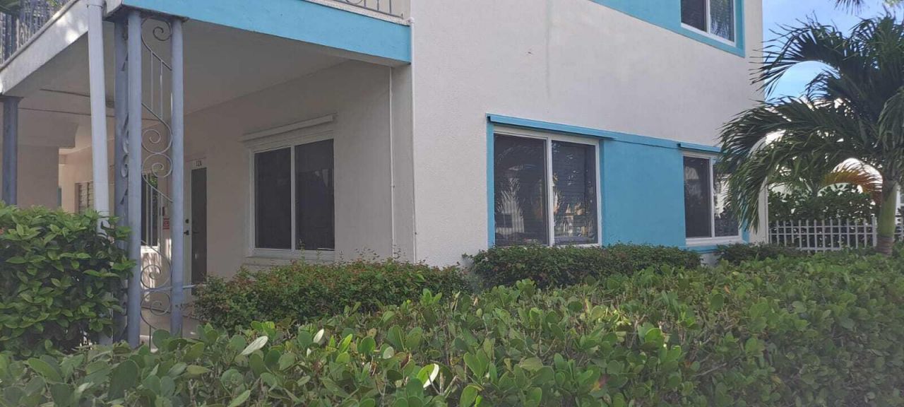 7300 Byron Avenue, Unit 12a, Miami Beach, FL 33141 Photo
