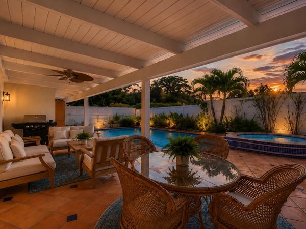 903 SW 28th Avenue, Boynton Beach, FL 33435