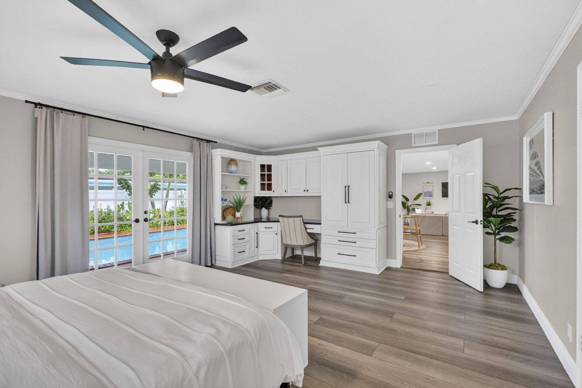 903 SW 28th Avenue, Boynton Beach, FL 33435 Photo