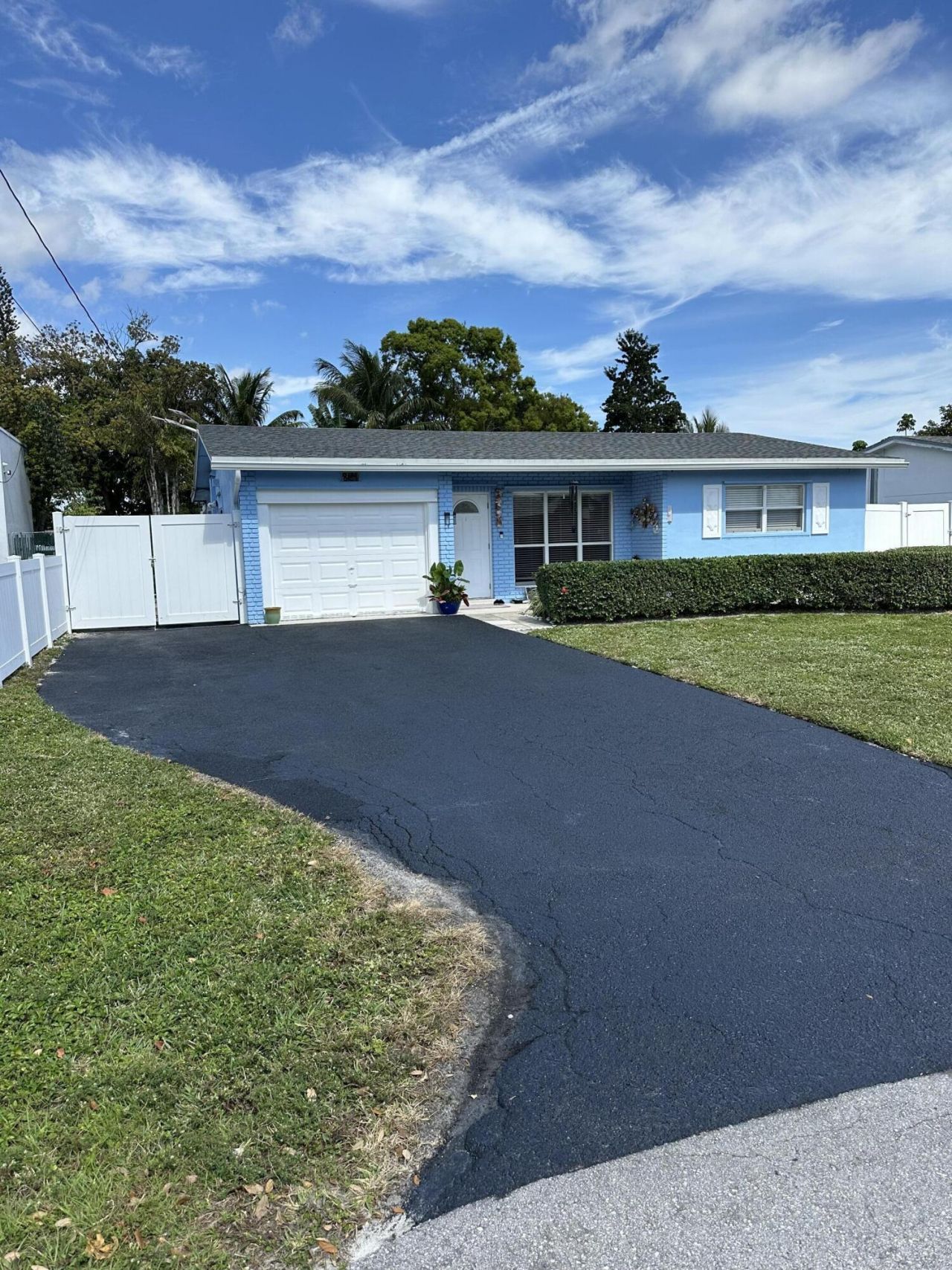 821 NW 33rd Street, Oakland Park, FL 33309 Main Photo