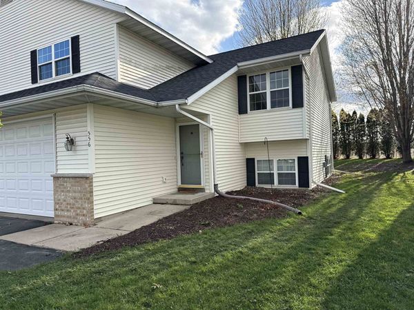 556 Ronald Lee Circle, Rio, WI 53960