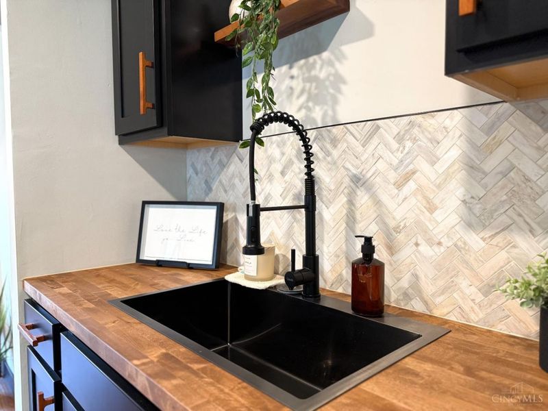 3645 Edgebrook Drive, Green Township, OH 45248 Photo 10