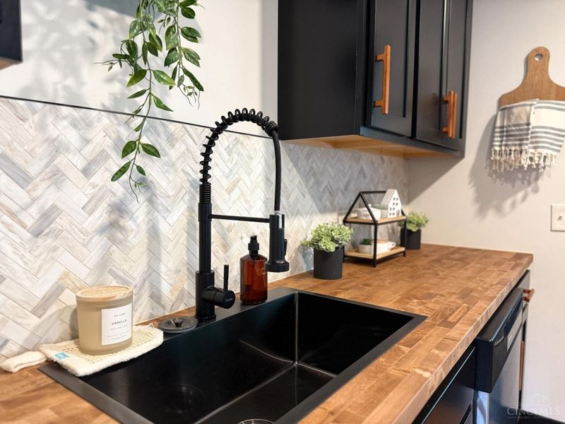 3645 Edgebrook Drive, Green Township, OH 45248 Photo 12