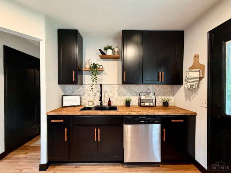 3645 Edgebrook Drive, Green Township, OH 45248 Photo 13