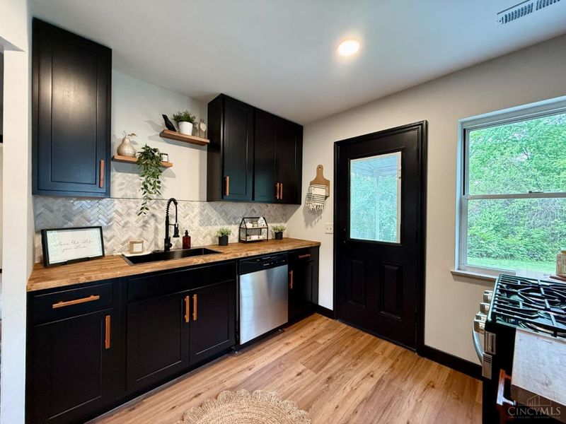 3645 Edgebrook Drive, Green Township, OH 45248 Photo 18