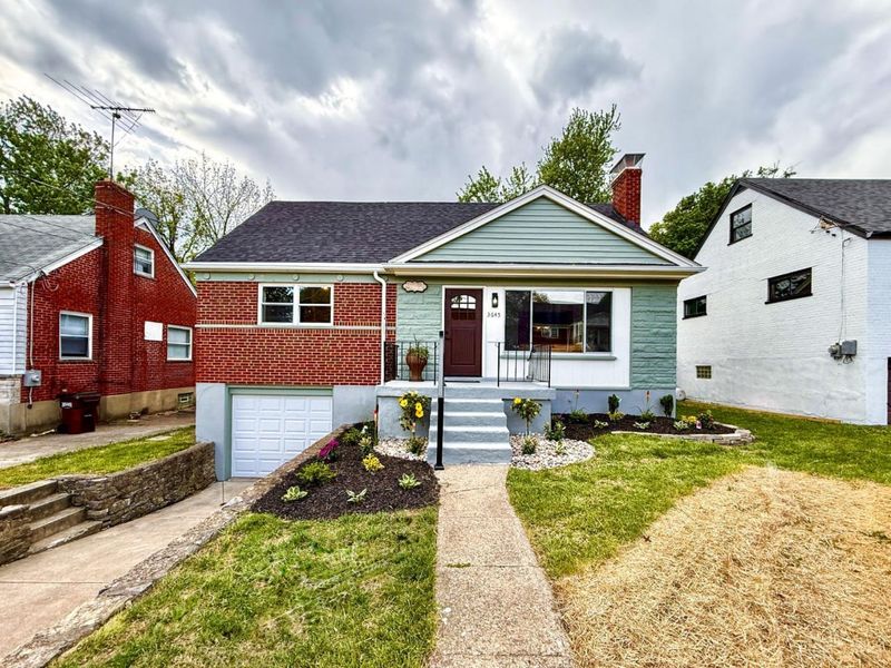 3645 Edgebrook Drive, Green Township, OH 45248 Photo 3