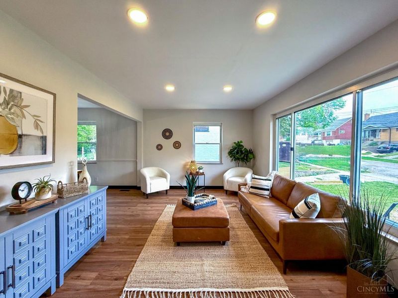 3645 Edgebrook Drive, Green Township, OH 45248 Photo 6