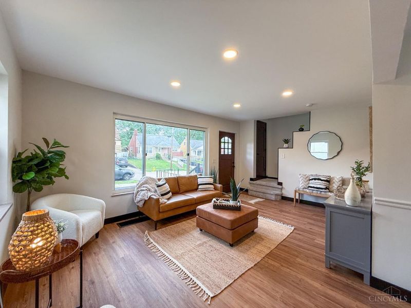 3645 Edgebrook Drive, Green Township, OH 45248 Photo 7