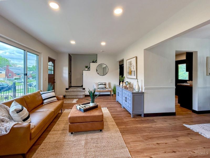 3645 Edgebrook Drive, Green Township, OH 45248 Photo 9