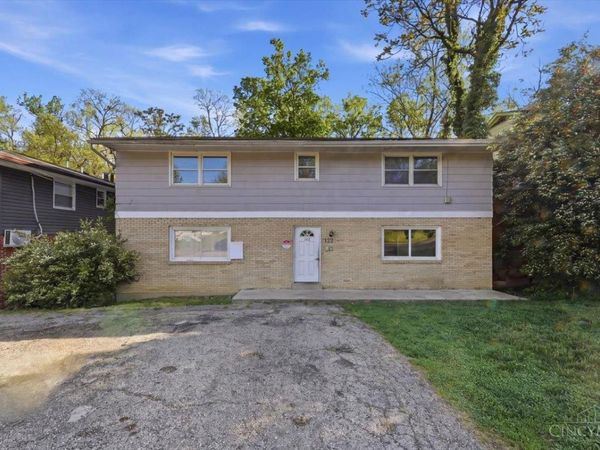 122 Clinton Springs Avenue, Cincinnati, OH 45217