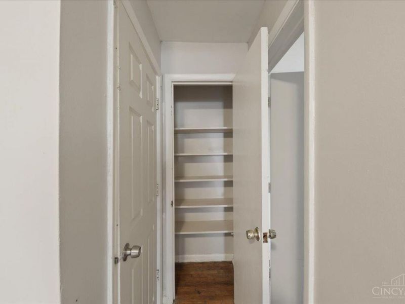 122 Clinton Springs Avenue, Cincinnati, OH 45217 Photo 13