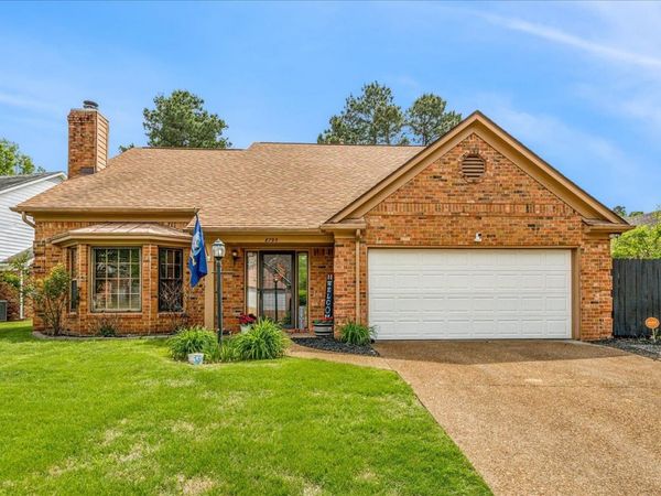 8795 CEDAR MILLS CIR, Memphis, TN 38016