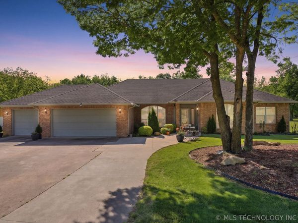 29606 E 68th Street S, Broken Arrow, OK 74014