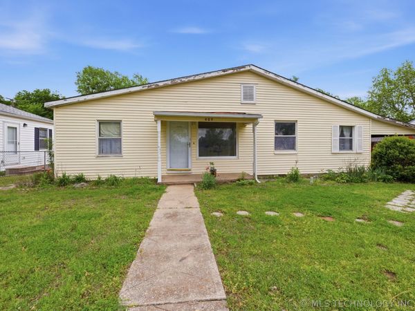 409 N Ridgeway Street , Sapulpa, OK 74066