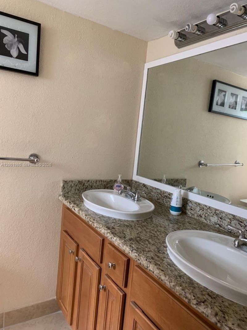 7530 SW 82nd St , Unit G102, Miami, FL 33143 Photo