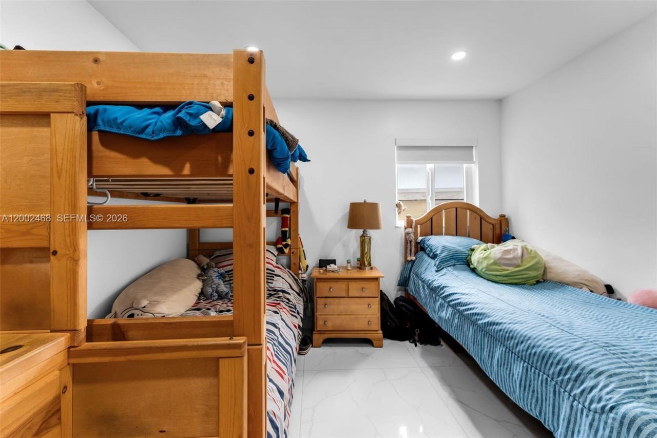 12009 SW 39th Ter , Miami, FL 33175 Photo