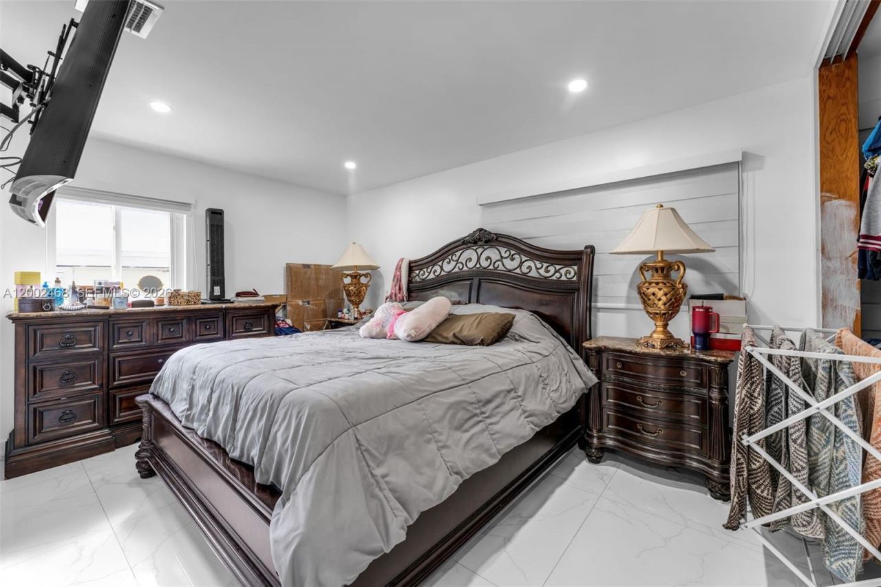 12009 SW 39th Ter , Miami, FL 33175 Photo