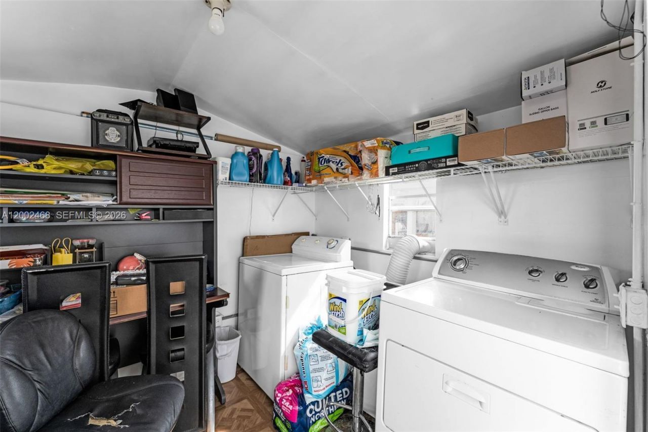 12009 SW 39th Ter , Miami, FL 33175 Photo