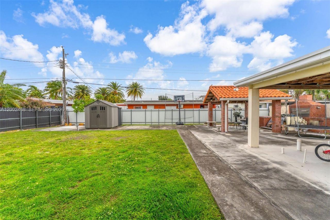 12009 SW 39th Ter , Miami, FL 33175 Photo