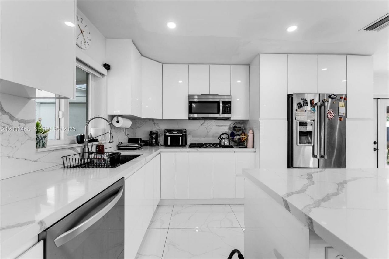 12009 SW 39th Ter , Miami, FL 33175 Photo