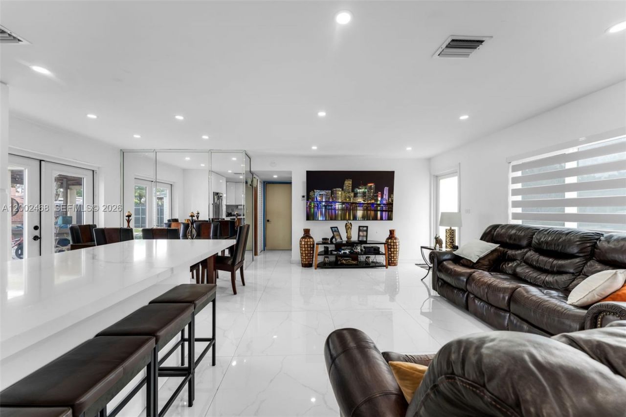 12009 SW 39th Ter , Miami, FL 33175 Photo