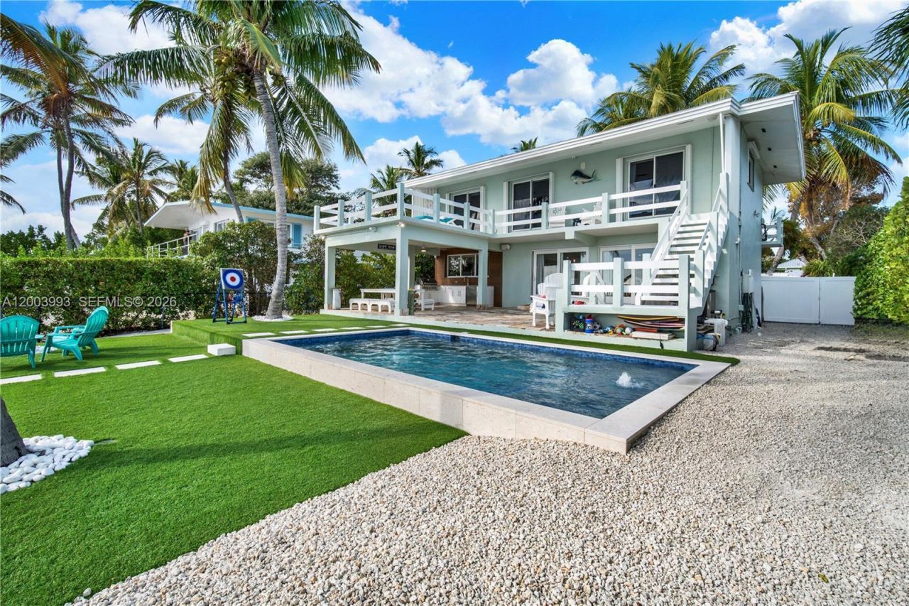 69 Shoreland Dr, Key Largo, FL 33037 Photo