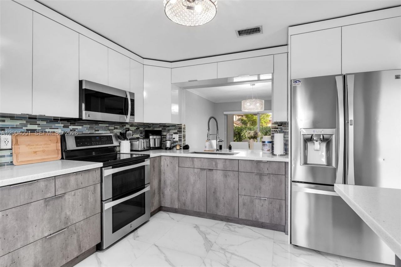 15134 SW 94th Ter , Miami, FL 33196 Photo