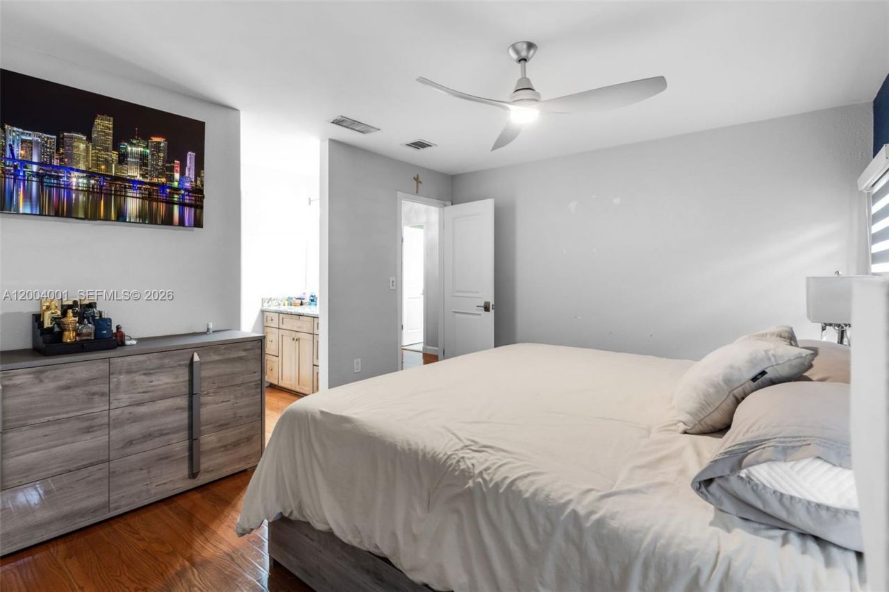 15134 SW 94th Ter , Miami, FL 33196 Photo