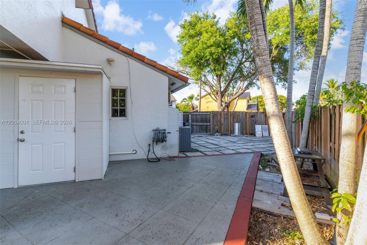 15134 SW 94th Ter , Miami, FL 33196 Photo