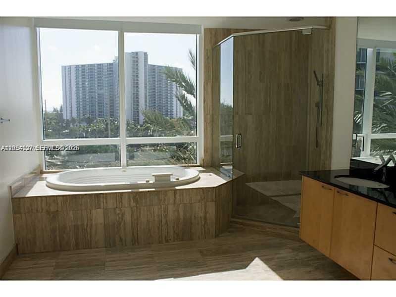 16001 Collins Ave, Unit 406, Sunny Isles Beach, FL 33160 Photo