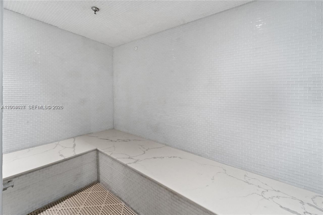 16001 Collins Ave, Unit 406, Sunny Isles Beach, FL 33160 Photo