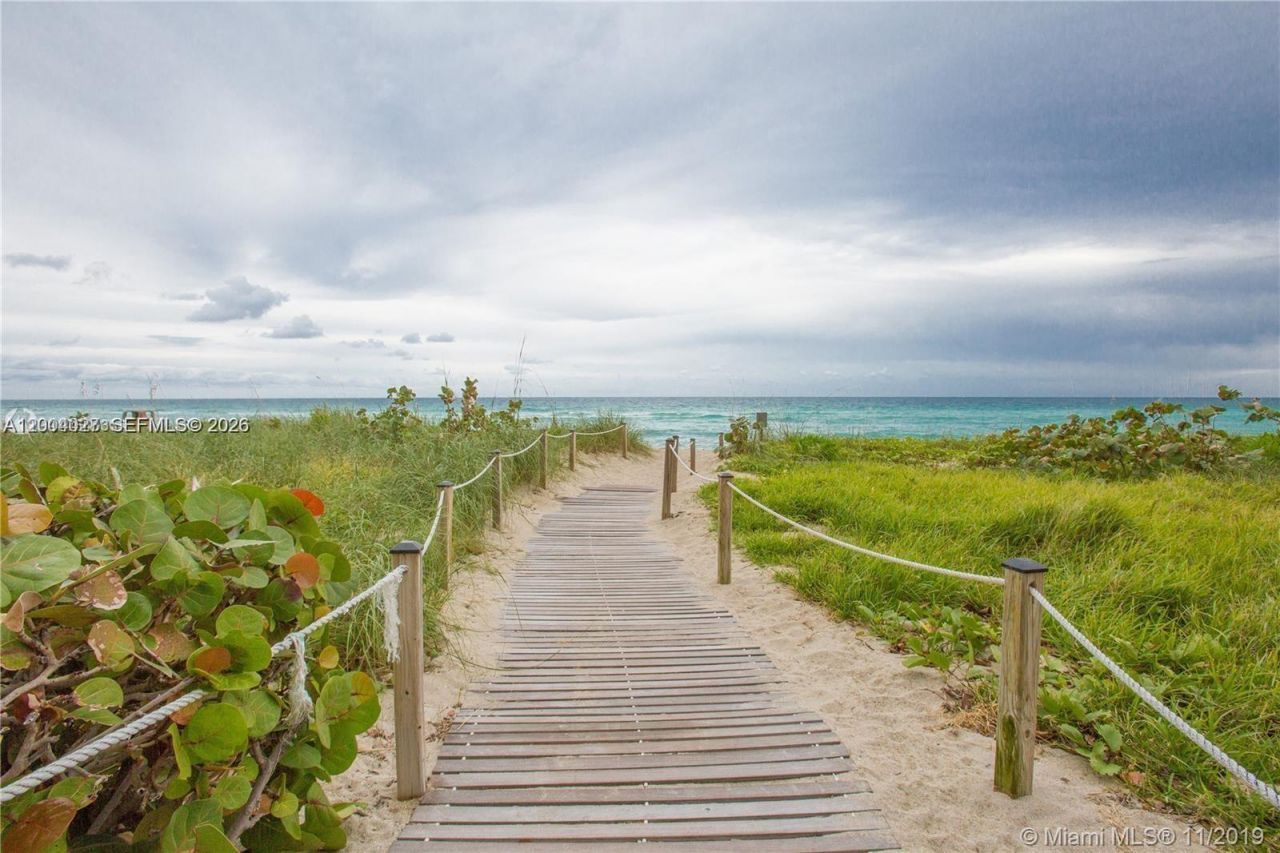 16001 Collins Ave, Unit 406, Sunny Isles Beach, FL 33160 Photo