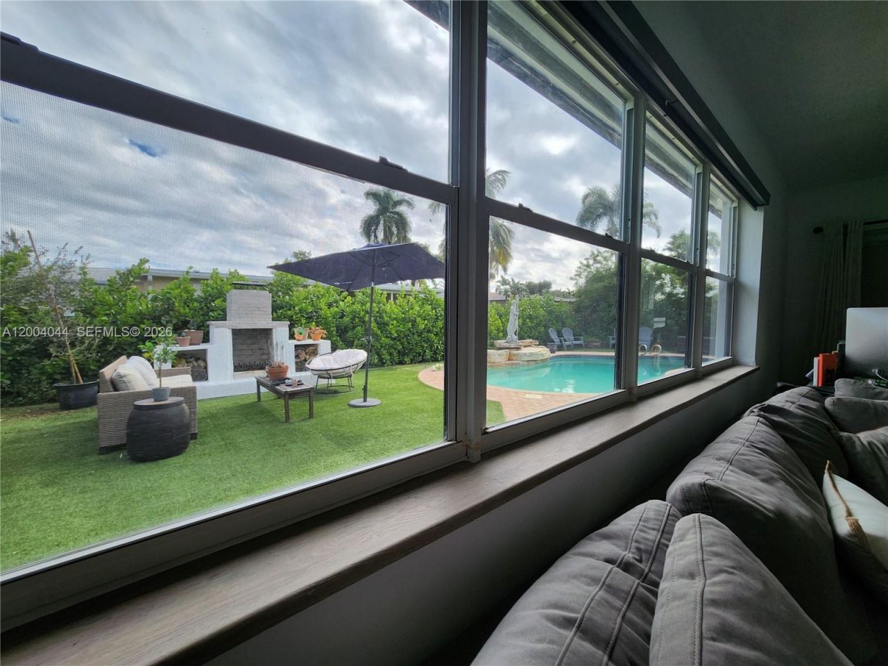 2251 NW 87th Ter , Pembroke Pines, FL 33024 Photo