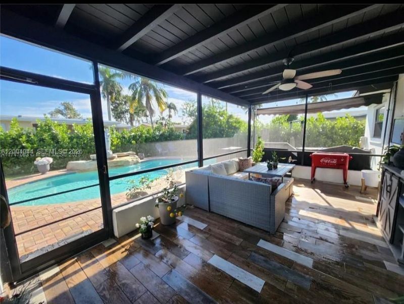 2251 NW 87th Ter , Pembroke Pines, FL 33024 Photo