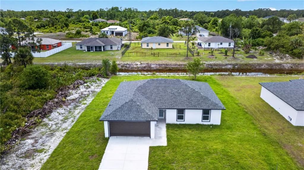704 Carbon St E, Lehigh Acres, FL 33974 Photo
