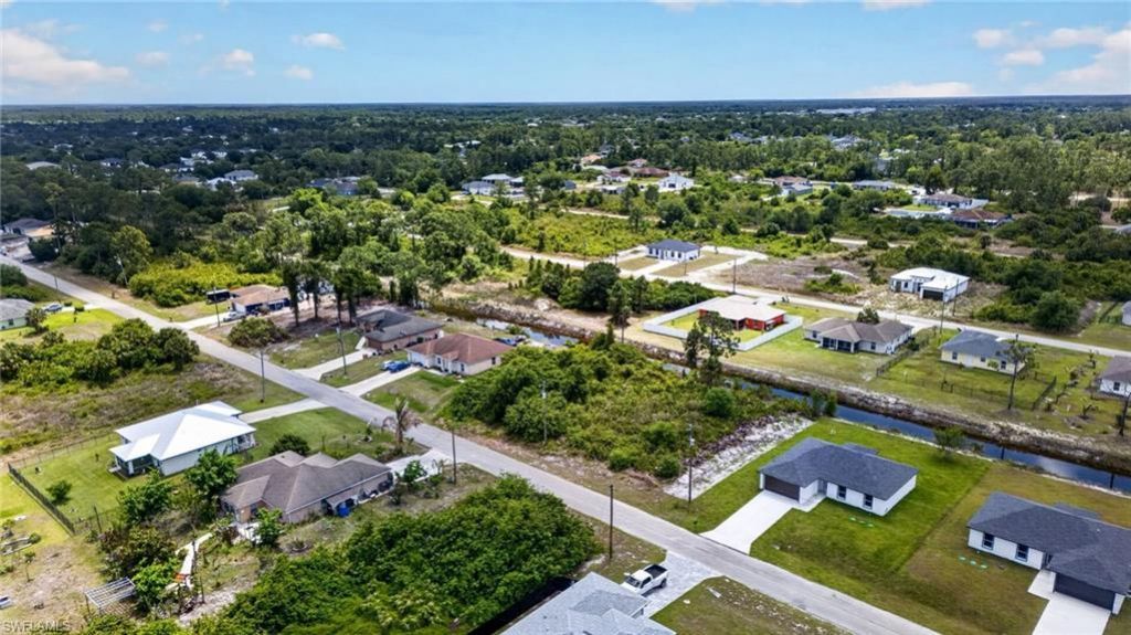 704 Carbon St E, Lehigh Acres, FL 33974 Photo