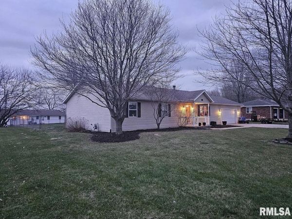 14498 Prairie Trail, Athens, IL 62613