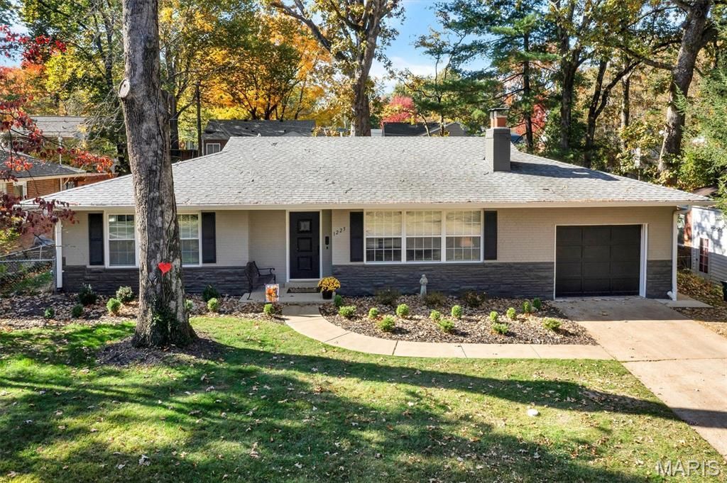 1225 Cheshire Lane , Webster Groves, MO 63119 Main Photo
