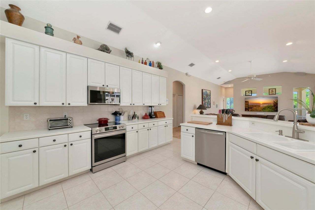 4956 Bridgehampton Boulevard, Sarasota, FL 34238 Photo
