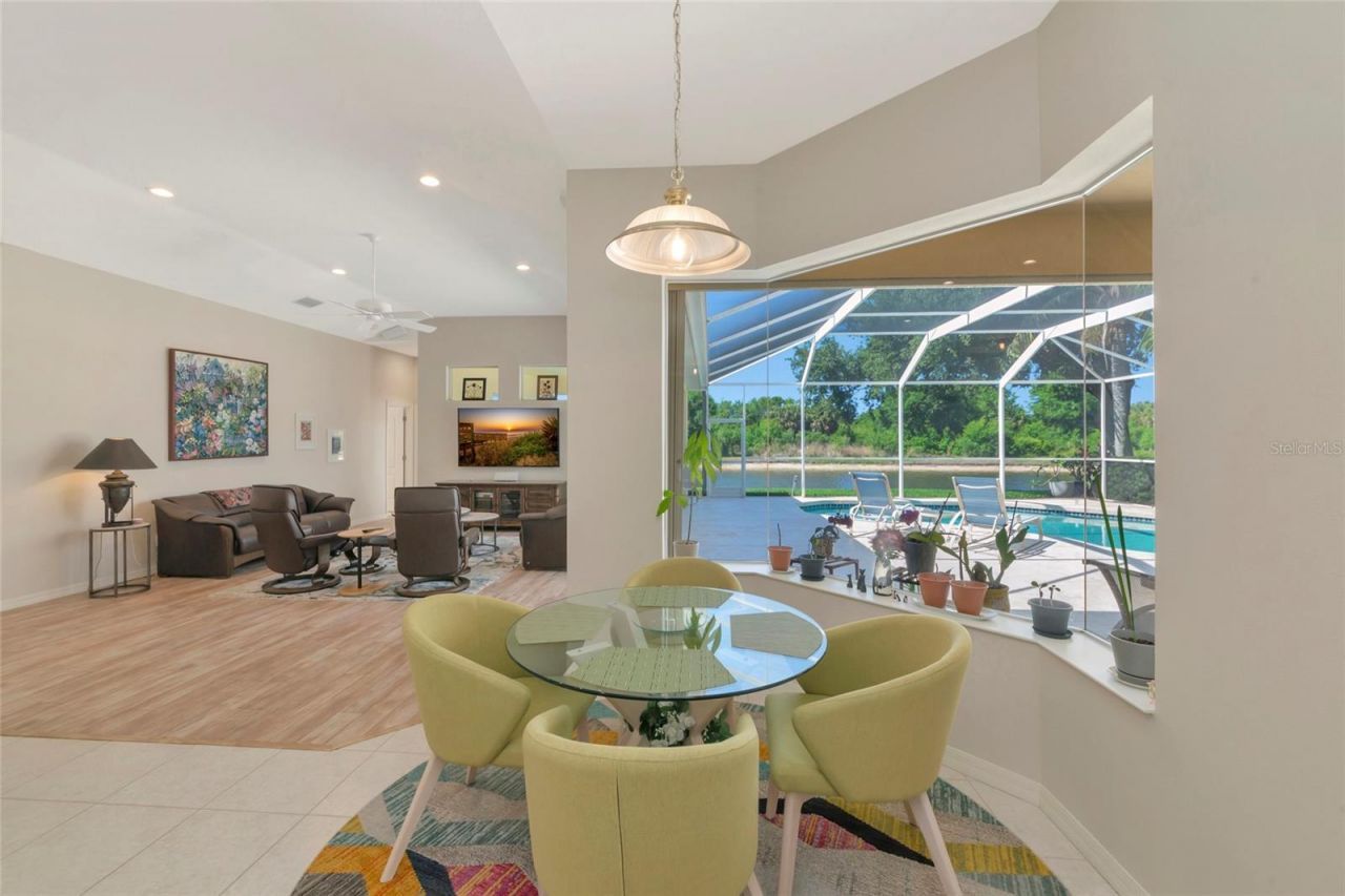 4956 Bridgehampton Boulevard, Sarasota, FL 34238 Photo