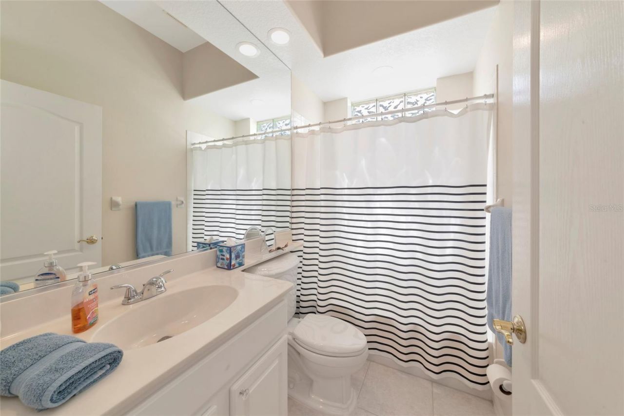 4956 Bridgehampton Boulevard, Sarasota, FL 34238 Photo