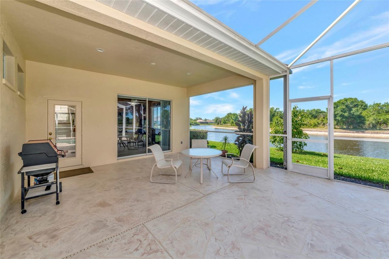 4956 Bridgehampton Boulevard, Sarasota, FL 34238 Photo