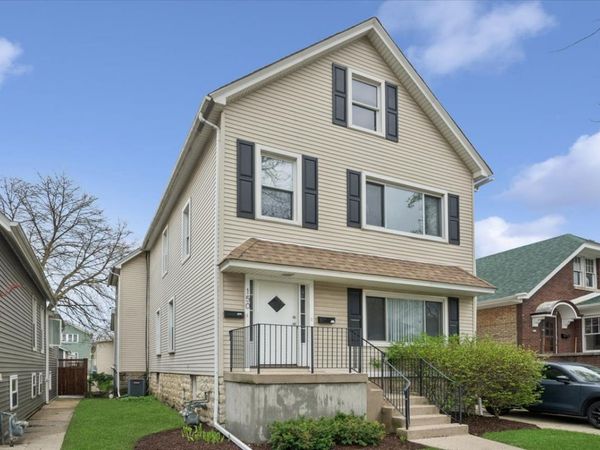 150 Rockford Avenue , Forest Park, IL 60130