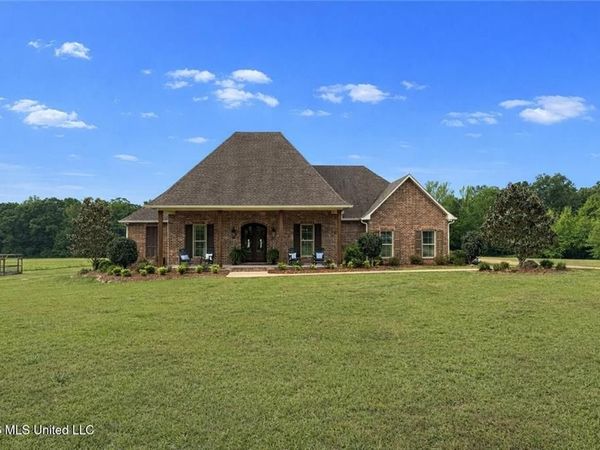 1512 CALLENDER Road , Brookhaven, MS 39601