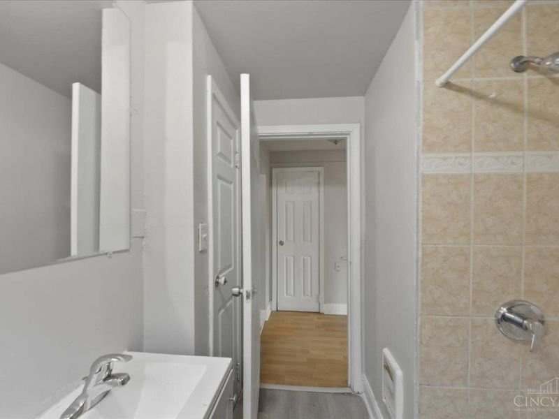 7758 Stillwell Road, Cincinnati, OH 45237 Photo 15