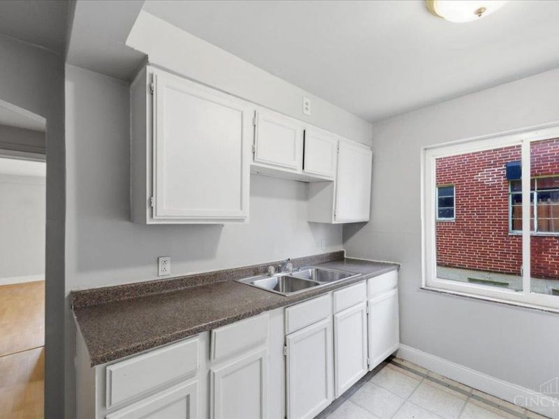 7758 Stillwell Road, Cincinnati, OH 45237 Photo 8