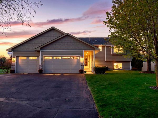 7018 Eagle Trail, Centerville, MN 55038