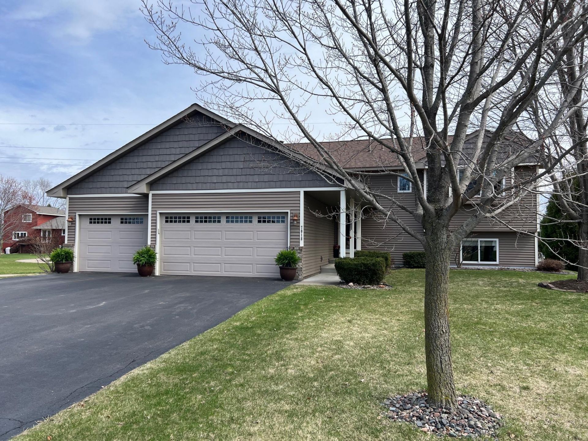 7018 Eagle Trail , Centerville, MN 55038
