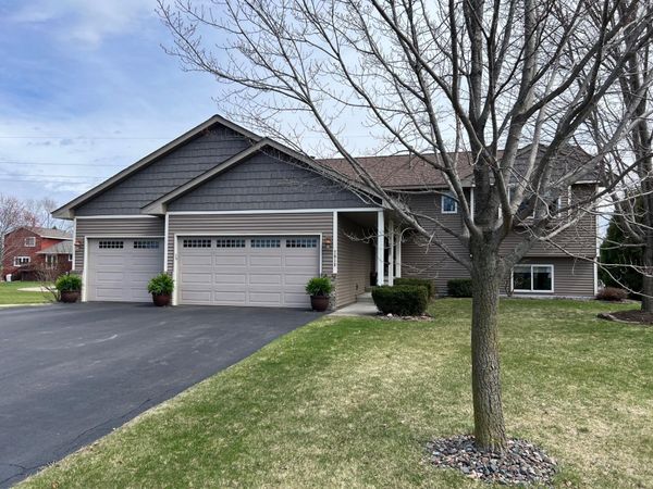 7018 Eagle Trail , Centerville, MN 55038