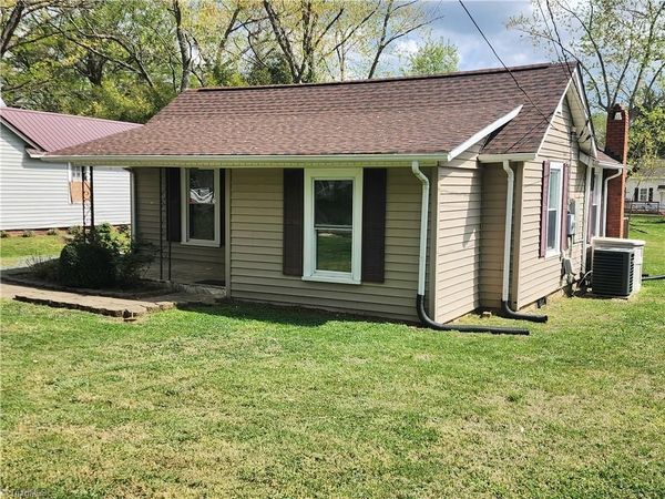 109 Long Street , Mayodan, NC 27027